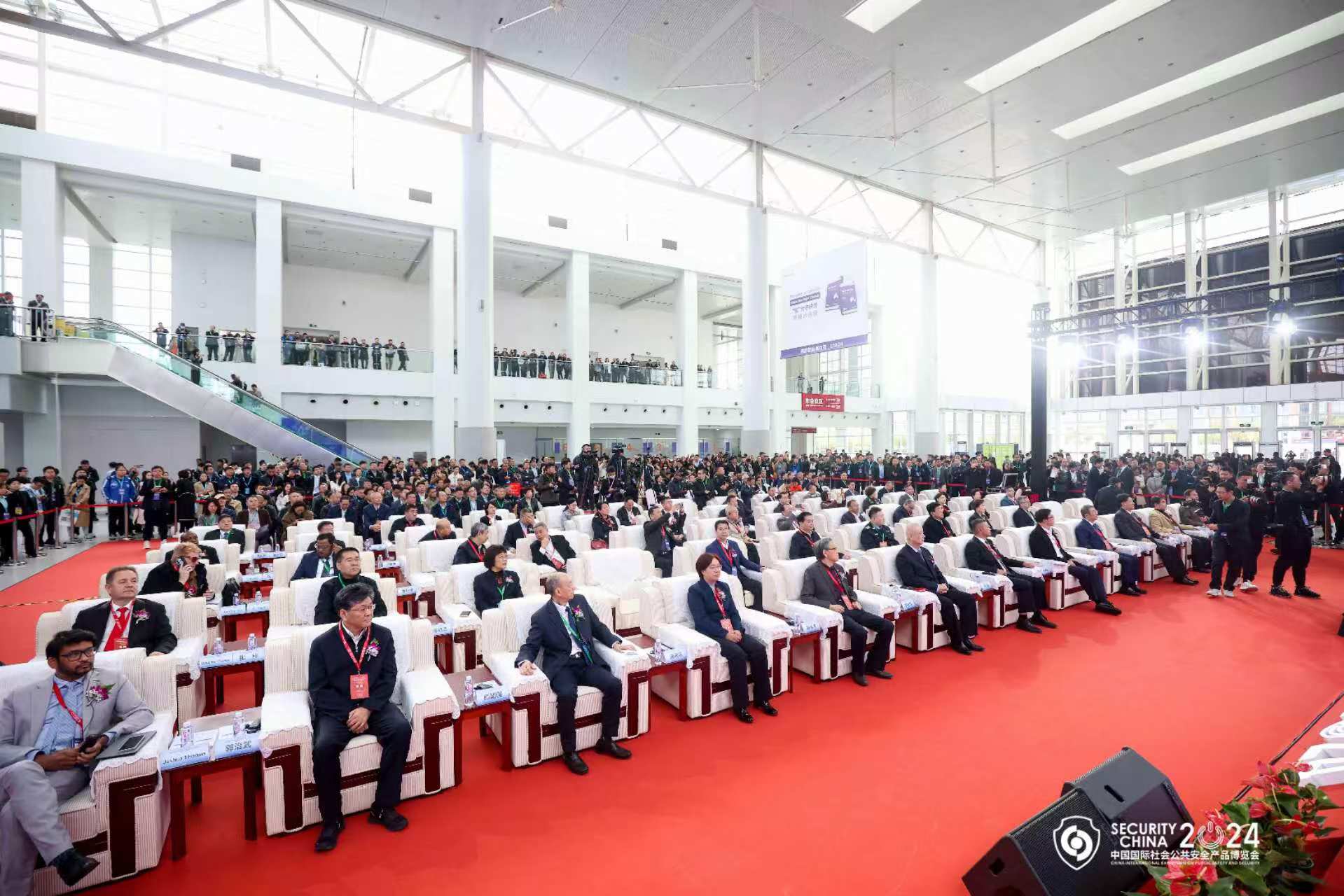AI大模型+城市运营，当虹龙智“数字安全员”亮相北京安博会！